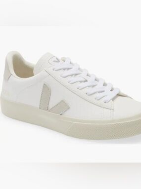 Veja Women’s White Leather Campo Sneaker Size 7